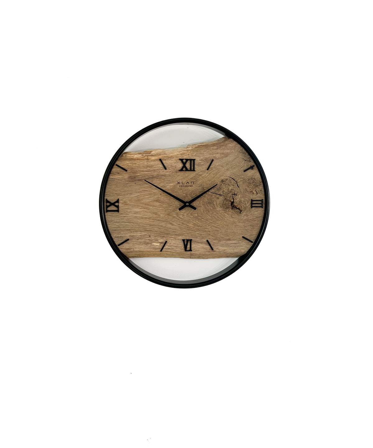 Handgefertigte Wanduhr aus Altholz-Eiche 40 cm mit Edelstahlring – No. 507 – Gesamtansicht