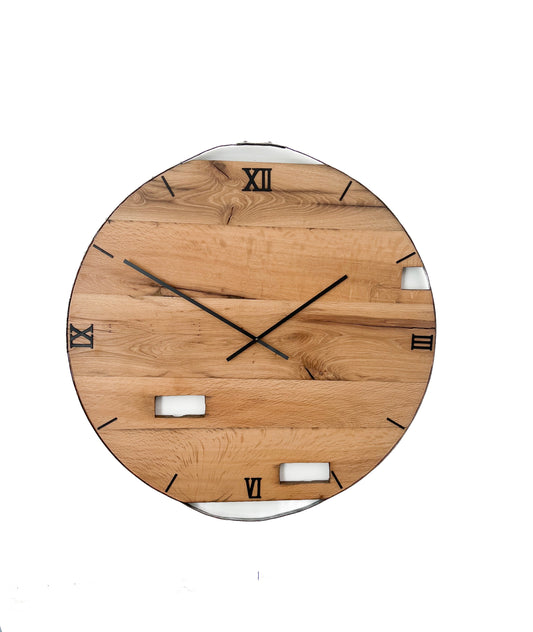 Handgefertigte XXL-Wanduhr aus Altholz-Eiche 83 cm mit Fassring – No. 489 – Gesamtansicht