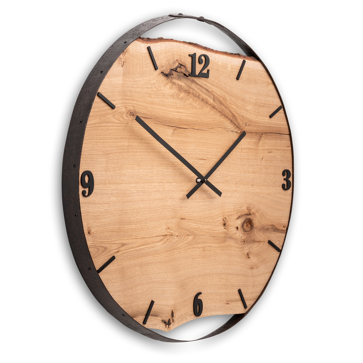 Handgefertigte XXL-Wanduhr aus Eiche 73 cm mit Edelstahlring – No. 462 – Detailansicht